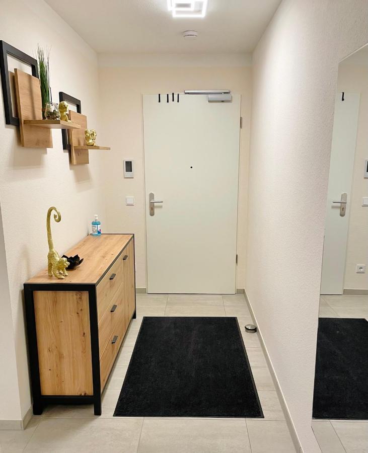Apartment Im Gehobenen Stadtviertel - Perfekt Fuer Selbstversorger 阿伦 外观 照片